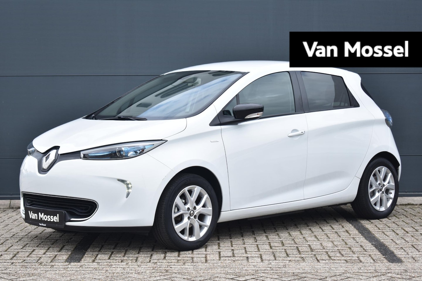 Renault Zoe - R110 Limited 41 kWh 109pk | Accuhuur | Navigatie | Trekhaak | Parkeersensoren achter | Pri - AutoWereld.nl