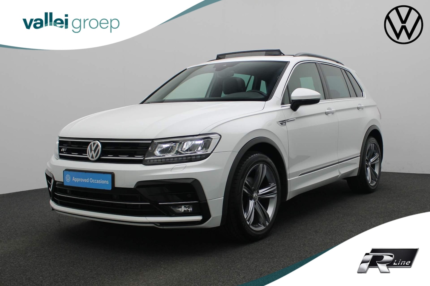 Volkswagen Tiguan - 1.5 TSI 150PK DSG ACT Highline Business R / R-Line | Pano | Navi | Stoelverwarming | Parke - AutoWereld.nl