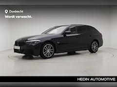 BMW 5-serie Touring - 530e M-Sport | Panorama | Comfortzetels | Trekhaak | Driving Assistant Professional