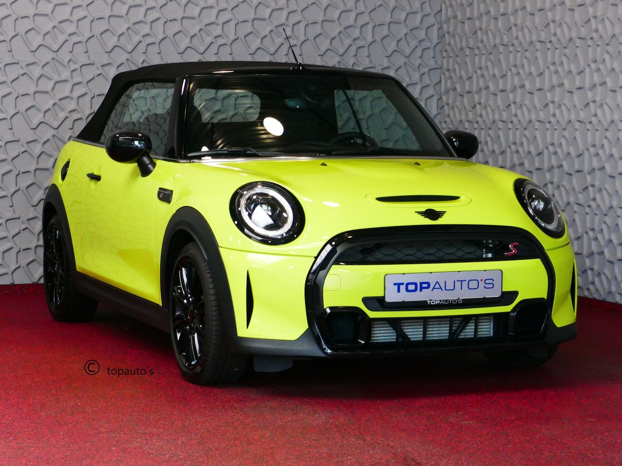 MINI Cabrio - Mini 2.0 Cooper S 180PK ESSENTIAL BLACK PACK LEER CARPLAY LED STOELVERW. 09/2023 - AutoWereld.nl