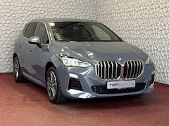 BMW 2-serie Active Tourer - 230E XDRIVE 326PK M SPORT LED ELEK.KLEP CAMERA TREKHAAK 05/2024 AWD 4X4 4WD M-Sportpakket