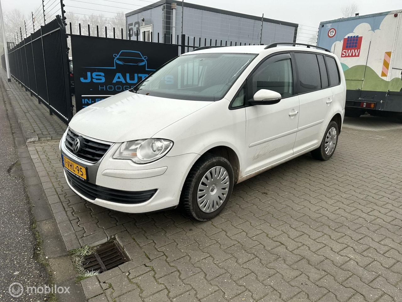 Volkswagen Touran - 2.0 TDI grijs kenteken - AutoWereld.nl