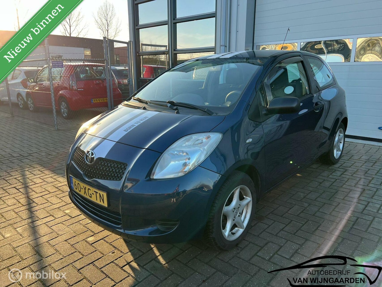 Toyota Yaris - 1.0 VVT-i 1.0 VVTi 3-Drs,Airco,Trekhaak - AutoWereld.nl