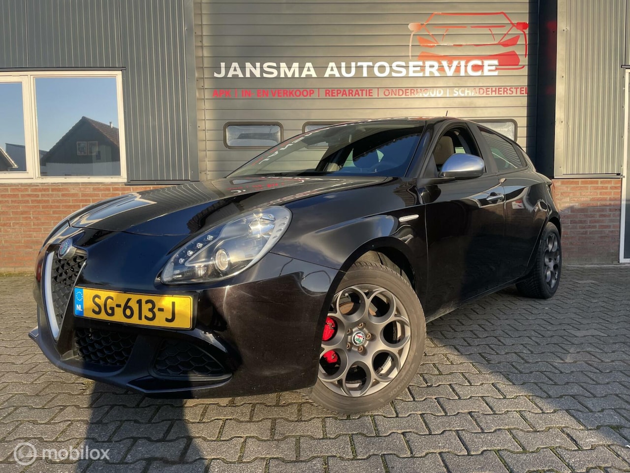 Alfa Romeo Giulietta - 1.4 Turbo PDC,AIRCO,NAP! GARANTIE - AutoWereld.nl