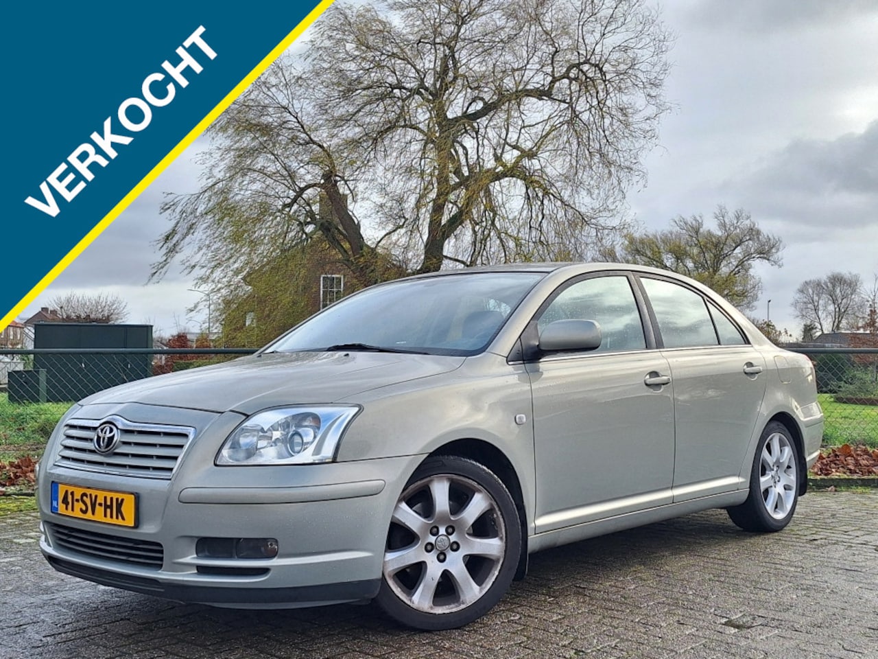 Toyota Avensis - 2.0 VVTi Executive | Climate | Cruise | Trekhaak - AutoWereld.nl