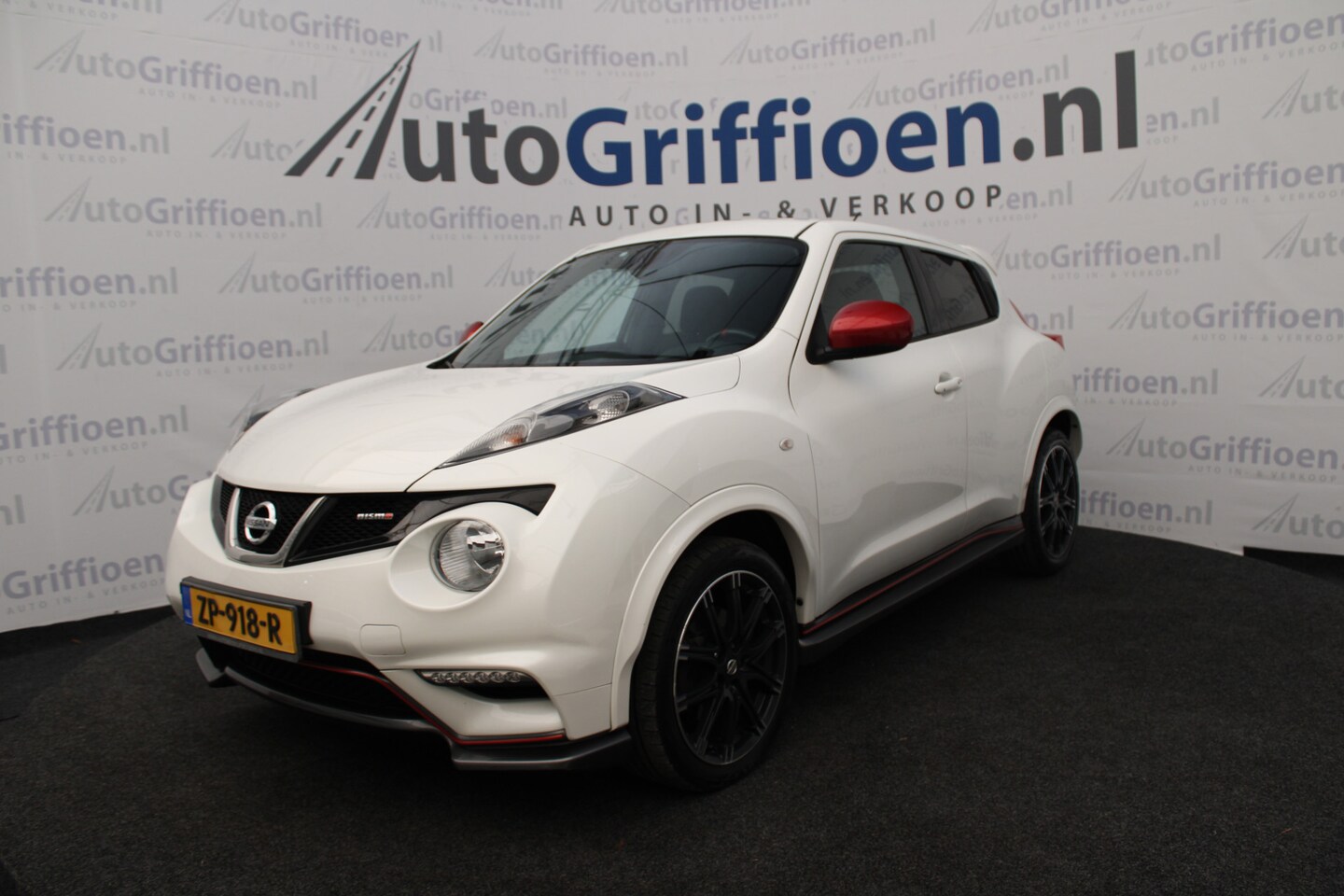 Nissan Juke - 1.6 Turbo NISMO zeer nette FWD met trekhaak - AutoWereld.nl