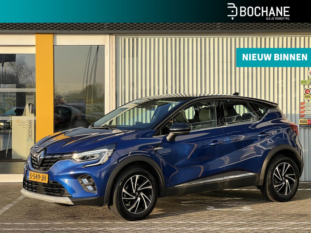 Renault Captur - 1.3 TCe 130 Intens | Stoel & stuur verwarming | Bose audio | Navigatie groot | LED | DAB | - AutoWereld.nl