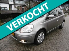 Toyota Yaris - 1.3 VVT-i S-Line 4-cilinder 87pk 5-deurs Airco Trekhaak