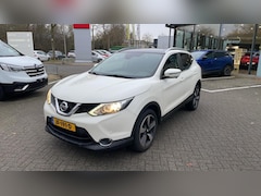 Nissan Qashqai - 1.2 Connect Edition automaat / trekhaak / dealer-onderhouden