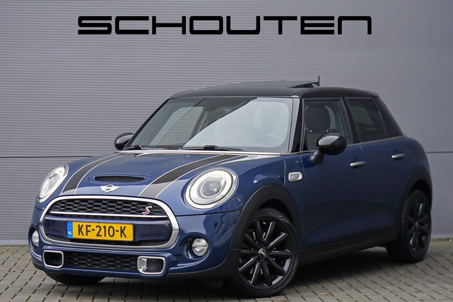 MINI Cooper S - Mini 2.0 Chili Serious Bus Pano Leder Navi - AutoWereld.nl