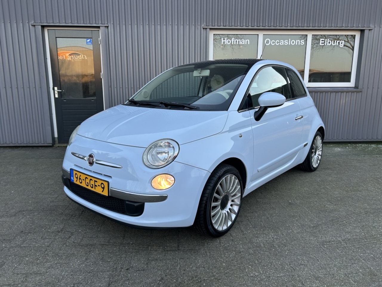 Fiat 500 - 1.2 Lounge Pano Airco LMV Nieuwe APK! - AutoWereld.nl