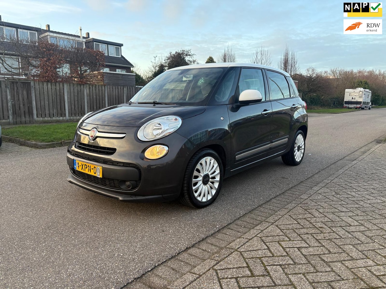 Fiat 500 L - 0.9 TwinAir Easy Eco Cruise*Airco*NAP*LM velgen**Parkeersensoren*2e eigenaar* - AutoWereld.nl