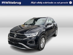 Volkswagen T-Roc - 1.0 TSI Life / DIGITAL DASH/ ADAPTIVE CRUISE/ DAB/ APP-CONNECT/ PARK. SENSOREN/ CLIMA/ STO