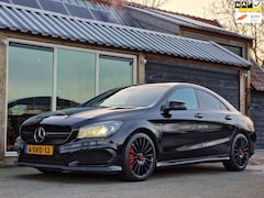 Mercedes-Benz CLA-Klasse - AMG 45 4MATIC (NL-Auto / NAP / Panoramadak / Schaalstoelen / Harman Kardon / Stoelverwarmi