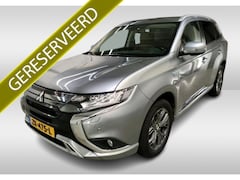 Mitsubishi Outlander - 2.4 PHEV Pure AWD.176KW Leder / Navigatie / ruise-ctr. / Pdc+Camera / Lmv. / Apk okt-2025