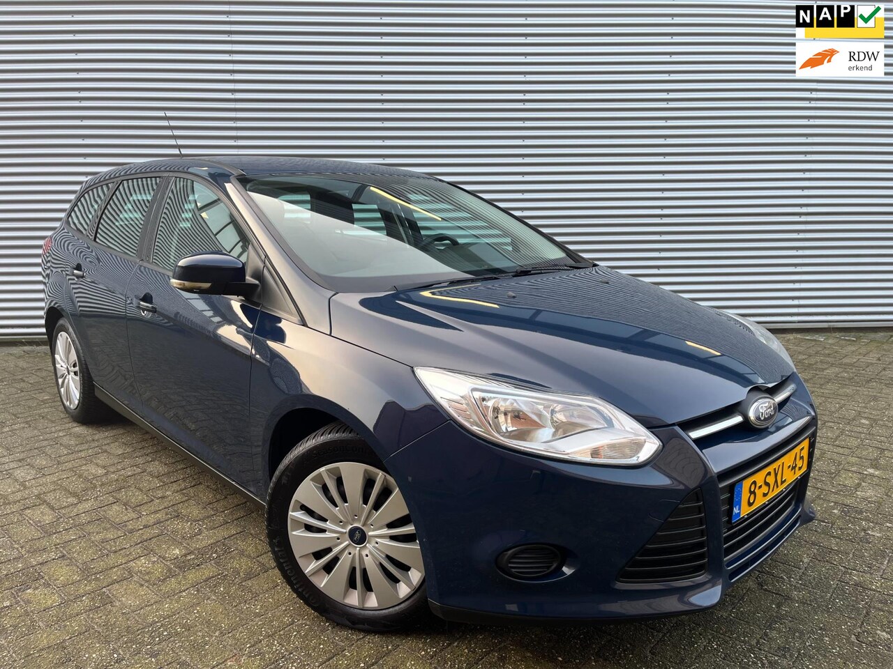 Ford Focus Wagon - 1.6 TDCI ECOnetic Lease Trend|Airco|Cruise|Navi| - AutoWereld.nl