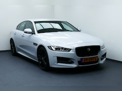 Jaguar XE - 2.0t Prestige R-Sport Wit Metallic. 19"LMV, Navi, Camera, Xenon, Stoelverw