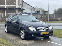 Mercedes-Benz C-klasse Sportcoupé - 180 K. Class | APK 12-2025 | Airco | Cruise Control