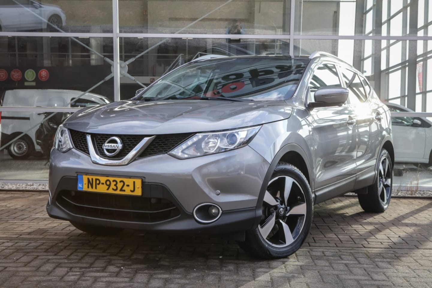 Nissan Qashqai - 1.2 N-Connecta | 360 Camera | Trekhaak | - AutoWereld.nl