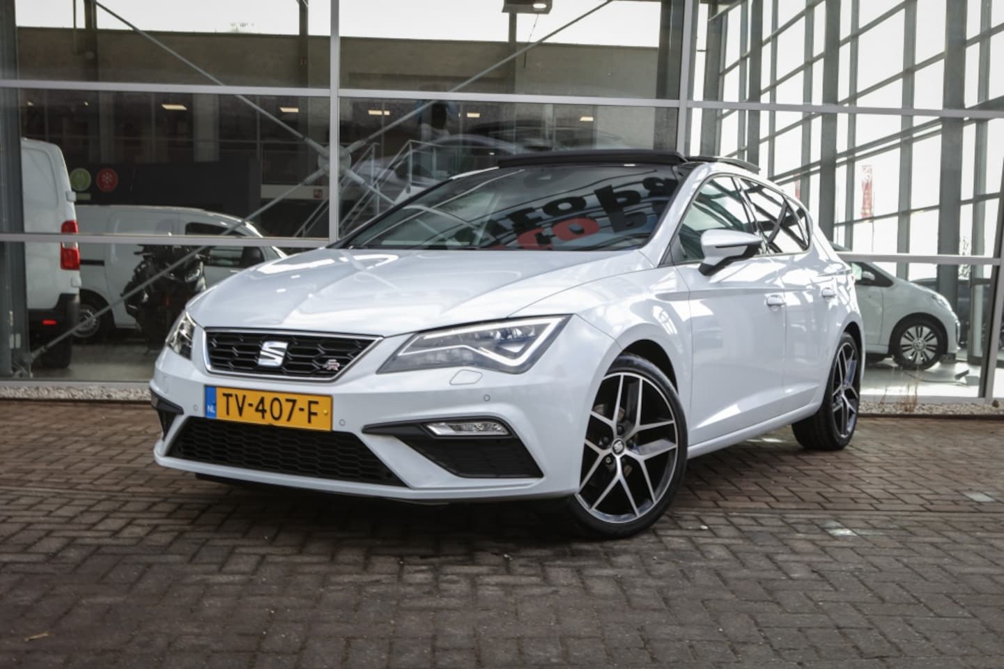 Seat Leon - 1.5 TSI FR Bns. Int. - AutoWereld.nl