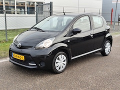 Toyota Aygo - 5-deurs " Dealer onderhouden "