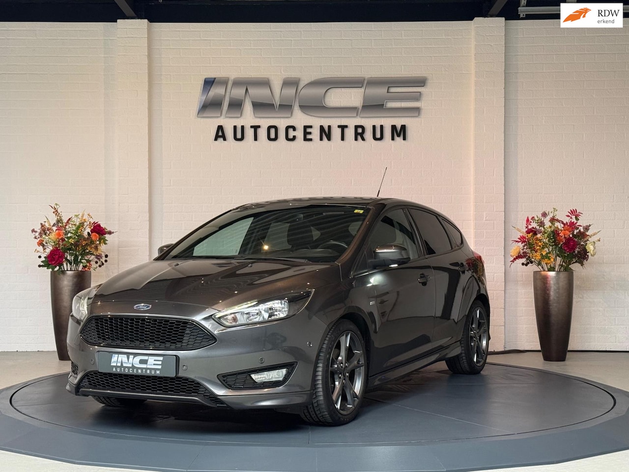 Ford Focus - 1.0 ST Line 125PK | Cruice | NAVI | PDC - AutoWereld.nl