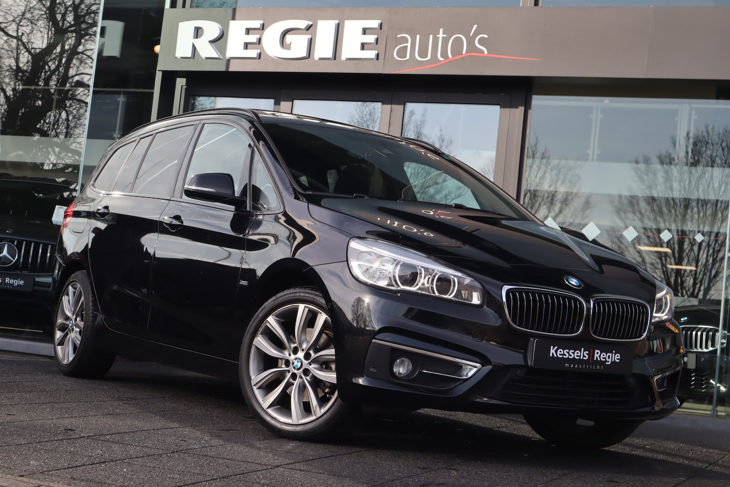 BMW 2-serie Gran Tourer - 218i High Executive Luxury Line Pano HK LED Leer Navi - AutoWereld.nl