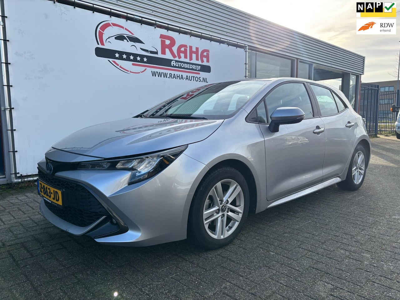 Toyota Corolla - 1.8 Hybrid Active 1.8 Hybrid Active - AutoWereld.nl