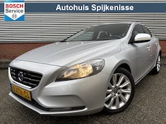 Volvo V40 - 1.6 T3 Momentum Clima | Cruisecontrole | Navigatie