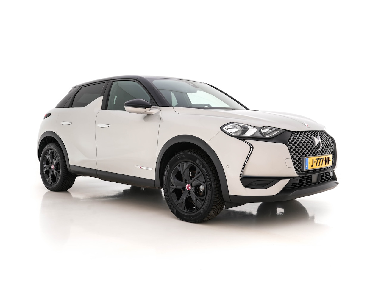 DS 3 Crossback - E-Tense So Chic Performance-Pack 50 kWh [ 3-Fase ] (INCL-BTW) *LEATHER-MICROFIBRE | DIGI-C - AutoWereld.nl