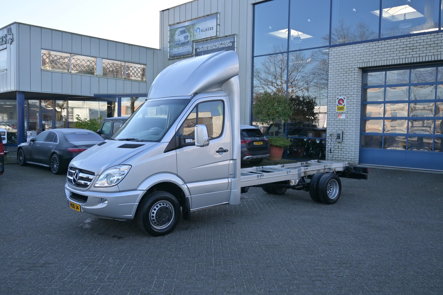 Mercedes-Benz Sprinter - 519 CDI 3.0 V6 Chassis 432 L3 Nieuwstaat - AutoWereld.nl