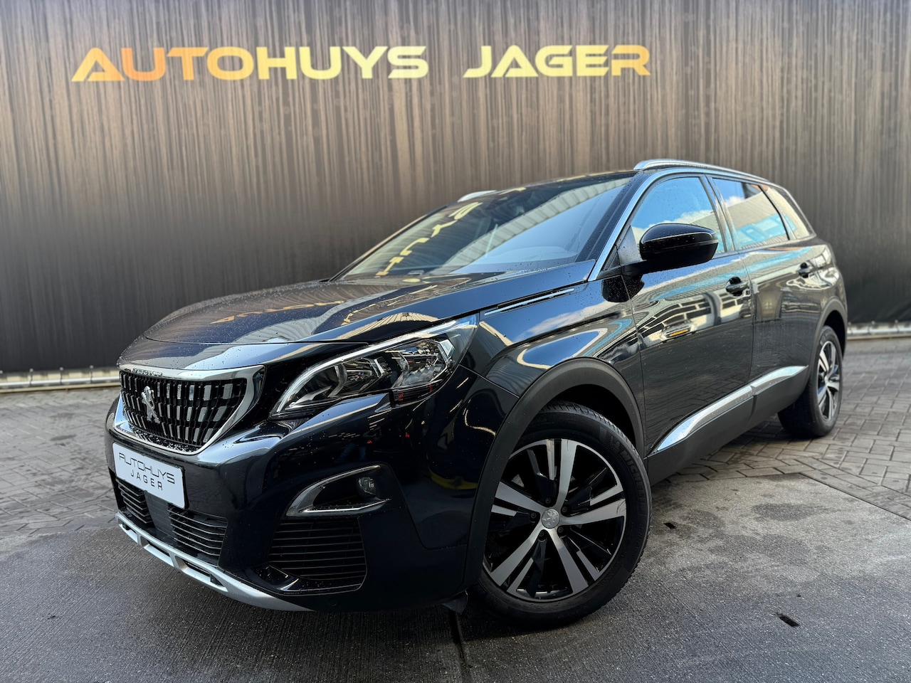 Peugeot 5008 - 1.2 PureTech Allure Automaat - AutoWereld.nl