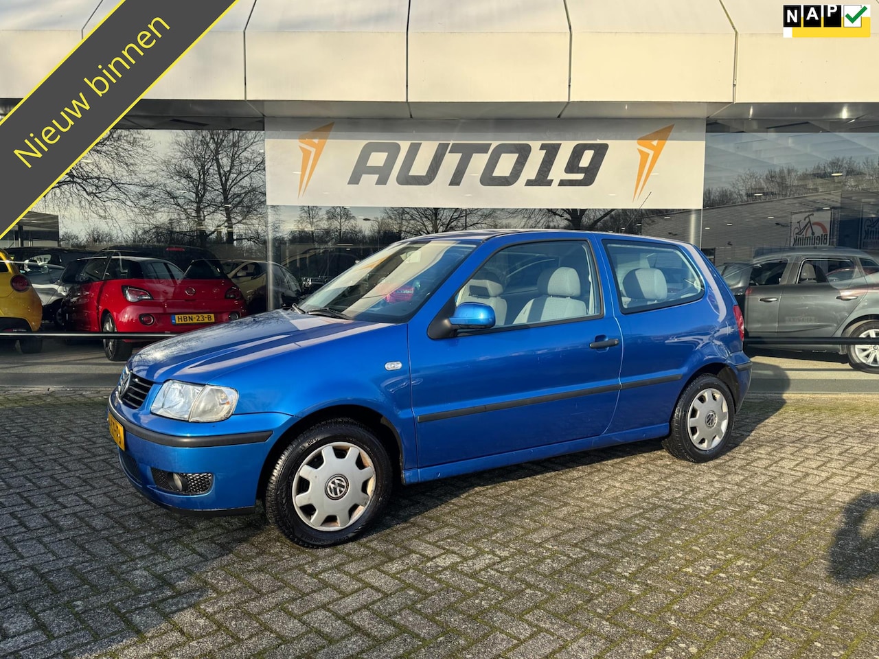 Volkswagen Polo - 1.4 Comfortline 1.4 Comfortline - AutoWereld.nl