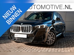 BMW X1 - sDrive20i M-Sport, Panoramadak, 18" LM velgen, enz