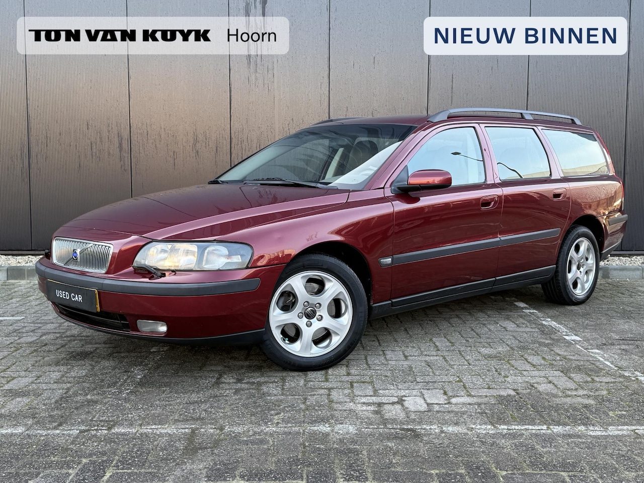 Volvo V70 - 2.5 T Geartronic Comfort Line leder Youngtimer - AutoWereld.nl