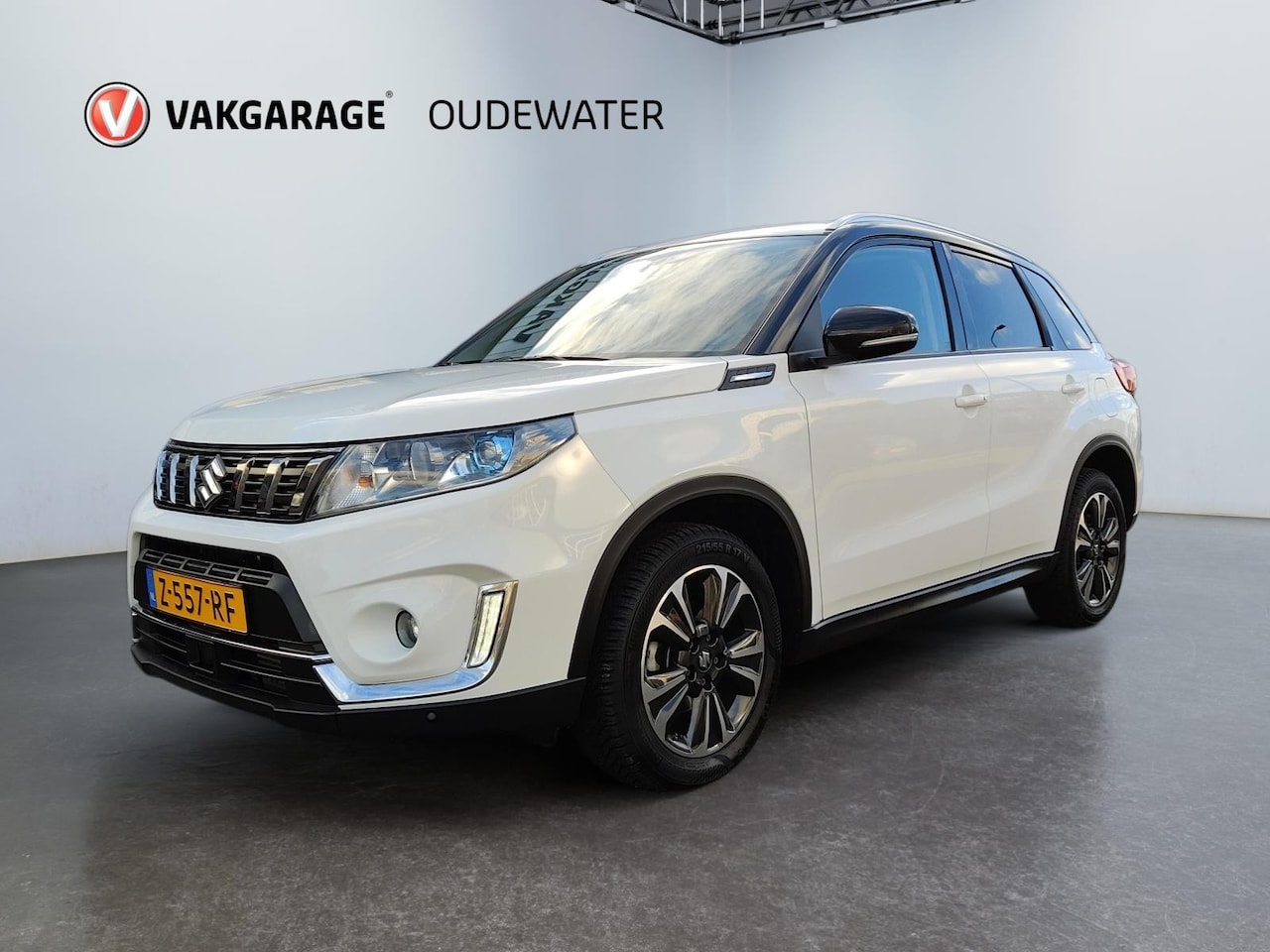 Suzuki Vitara - 1.4 Boosterjet AllGrip Stijl. Panodak . Trekhaak - AutoWereld.nl