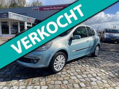 Renault Clio - 1.4-16V Rip Curl