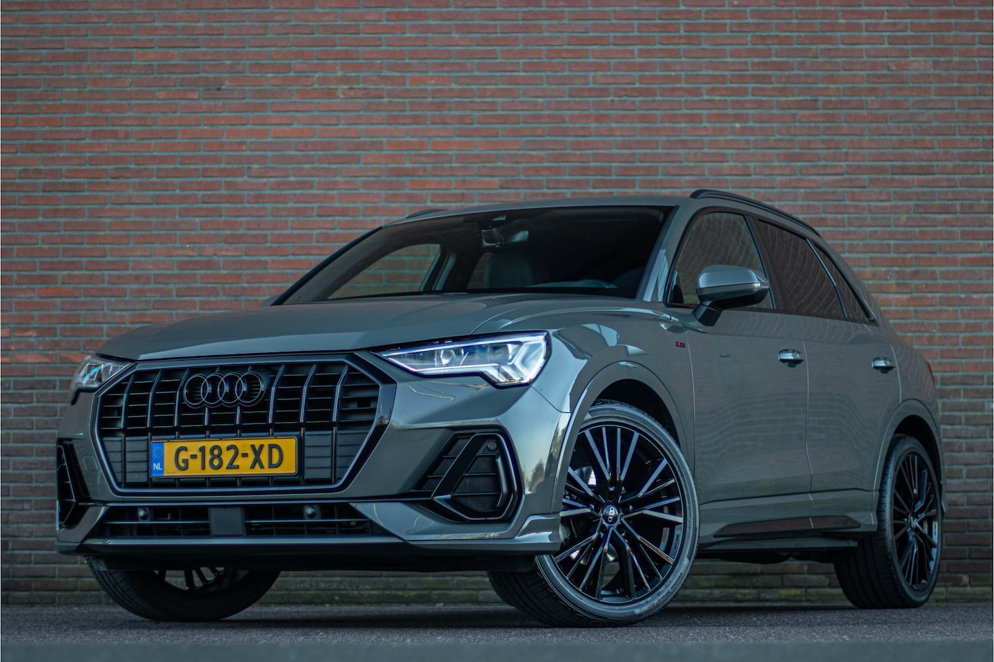 Audi Q3 - 35 TFSI S Line 35 TFSI S-Line, 1e eigenaar, Stoelverwarming, Carplay, Virtual Cockpit, PDC, Full LED. - AutoWereld.nl