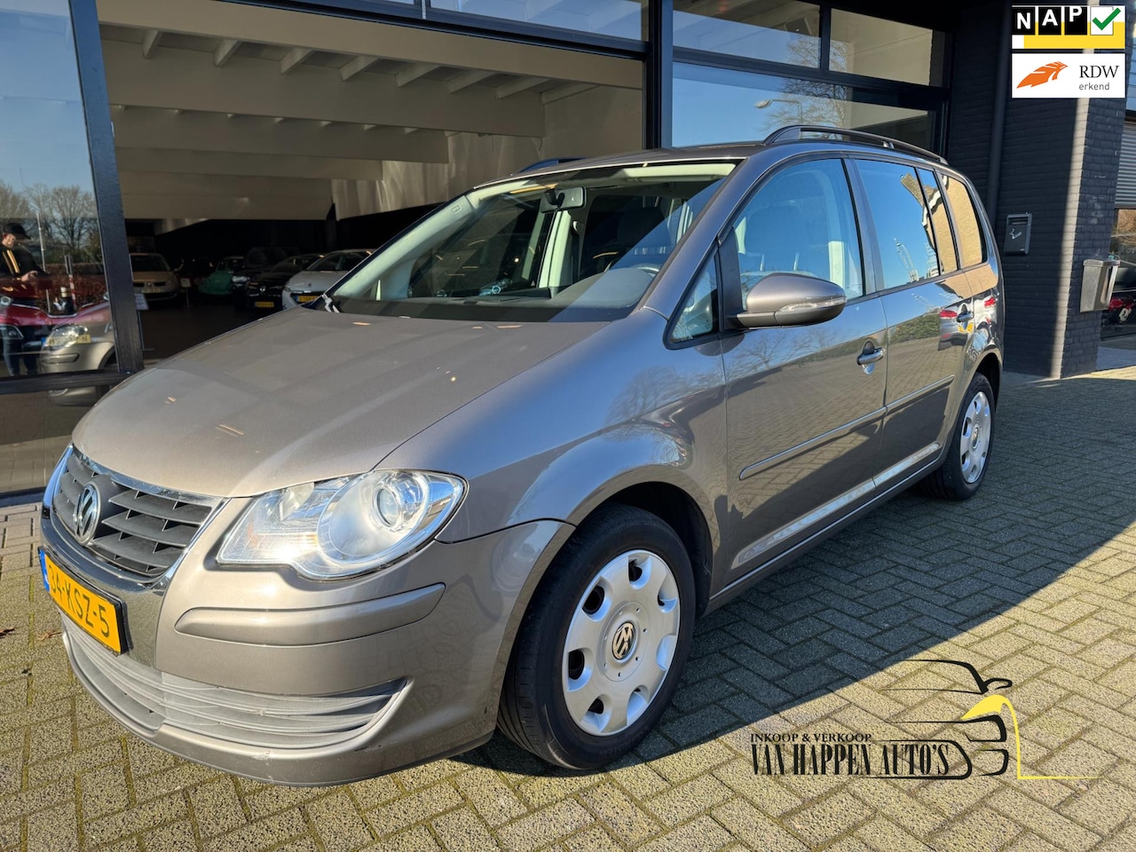 Volkswagen Touran - 1.4 TSI Comfortline / DSG / APK 1-2026 - AutoWereld.nl