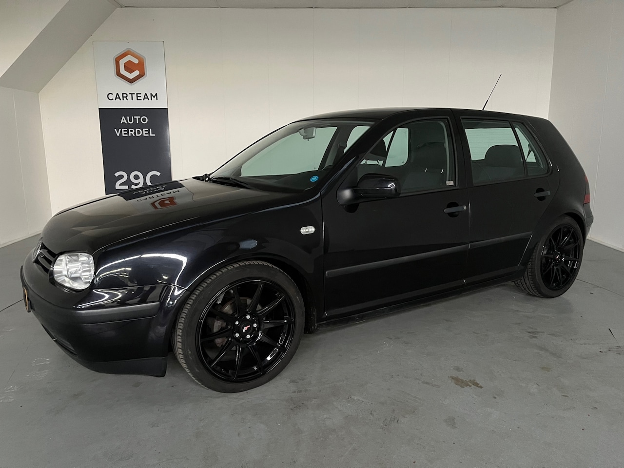 Volkswagen Golf - 1.4-16V Master Edition Airco, LMV - AutoWereld.nl