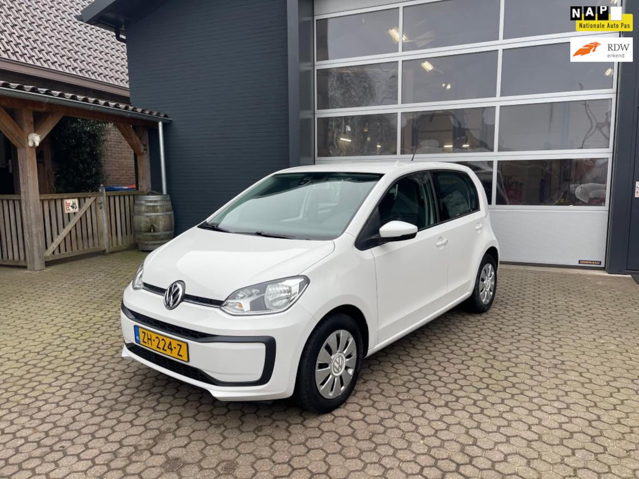 Volkswagen Up! - 1.0 BMT move up! 1.0 BMT move up! - AutoWereld.nl