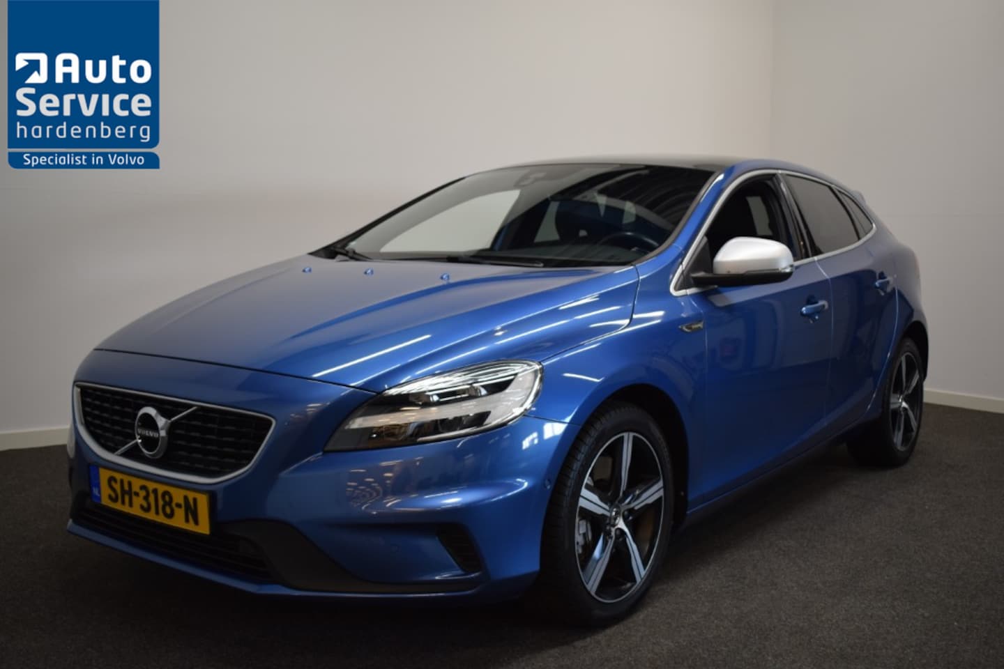 Volvo V40 - 2.0 T4 190pk AUT6 R-Design Bns Sport Pano/ Leer/ Stoelverw./ Navi/ Cruise - AutoWereld.nl