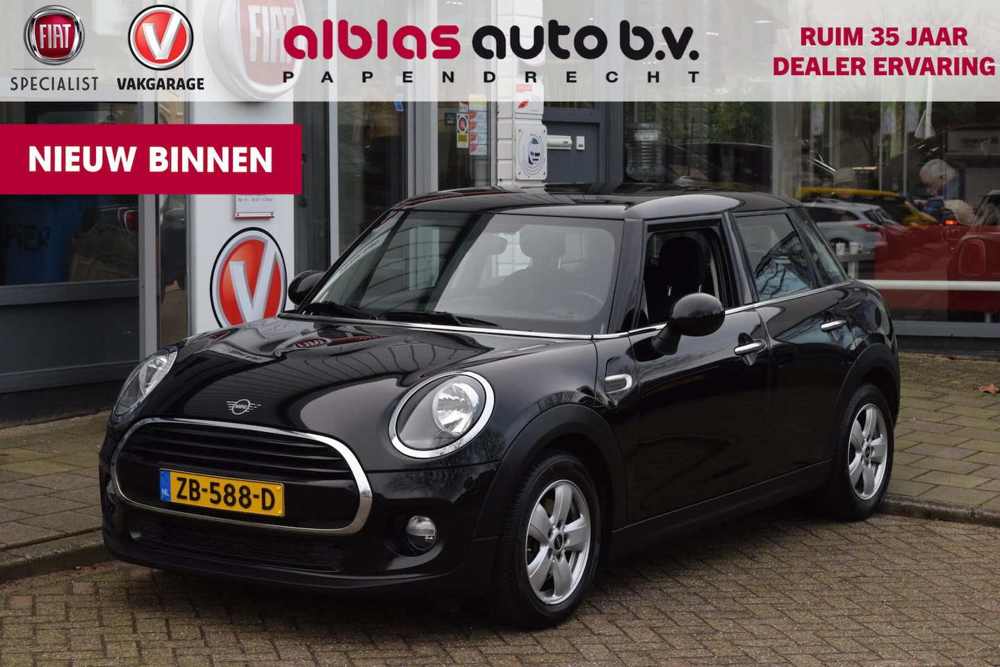 MINI Cooper - Mini 1.5 Business Edition|Nav|PDC|Carplay - AutoWereld.nl