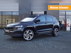 Skoda Karoq - 1.5 TSI DSG Sportline/ Panodak/ Navi/19 LM /Camera/Trekhaak wegk