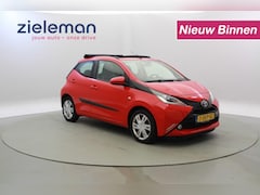 Toyota Aygo - 1.0 VVT-i X-Wave - Cabrio, Camera, Cruise, Leer, Airco