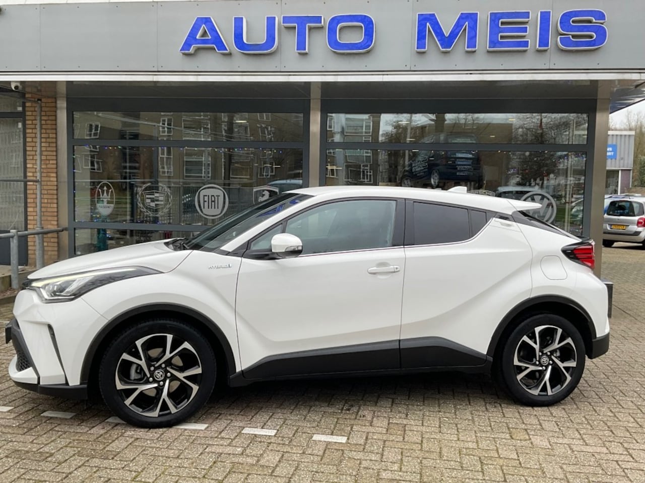 Toyota C-HR - 2.0 HYB. FIRST EDITION CAMERA LM VELG - AutoWereld.nl