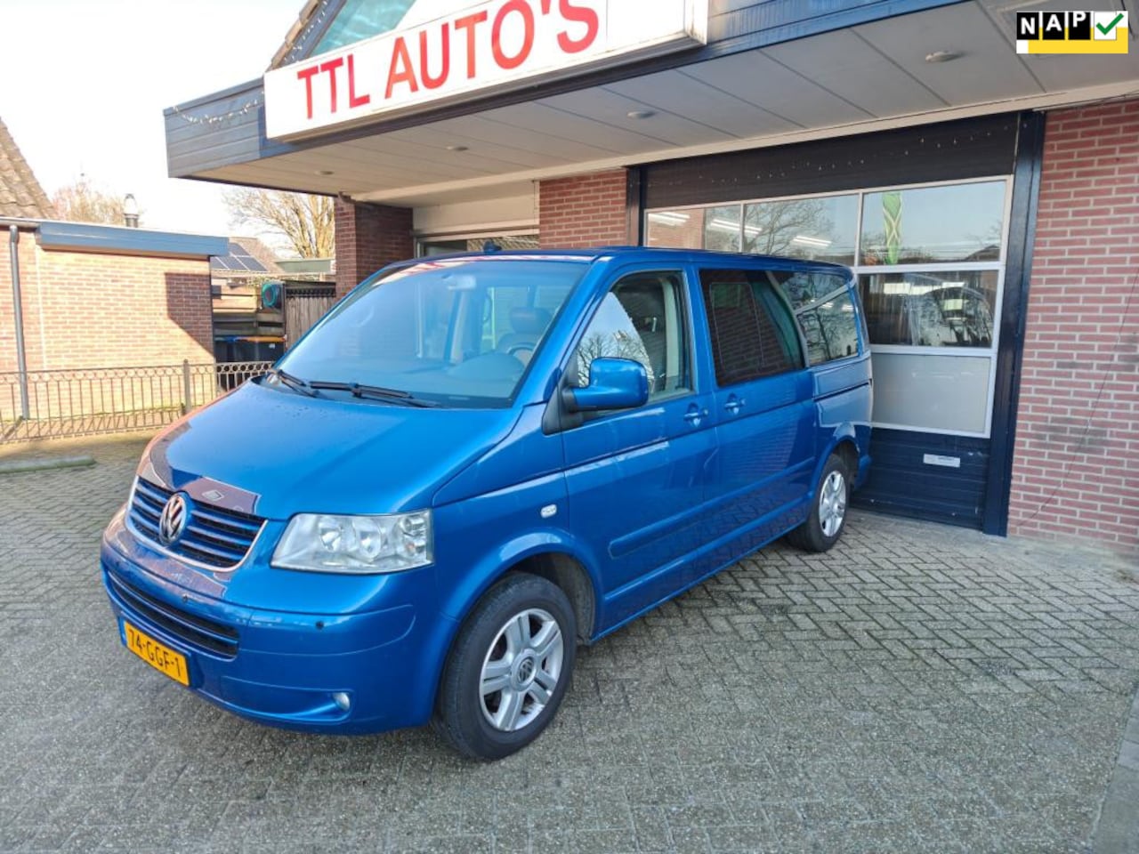 Volkswagen Transporter Multivan - 2.5 TDI Highline 2.5 TDI Highline, Trekhaak, PDC, Dakraam, 7P, Cruise, Clima, Navi, NAP - AutoWereld.nl