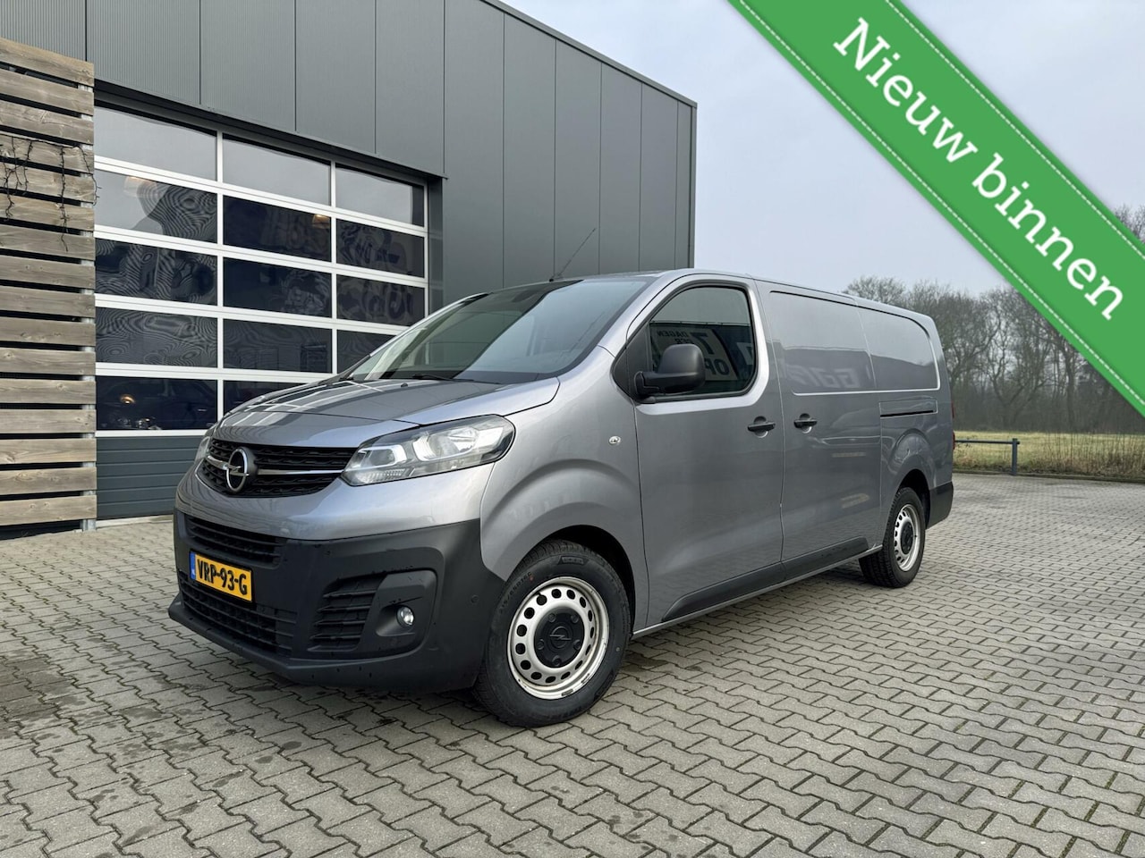 Opel Vivaro - bestel 2.0 CDTI L3H1 Edition|AirCo|Navi|Trekhaak|3 Zits|2x Schuifdeur| Euro 6| - AutoWereld.nl