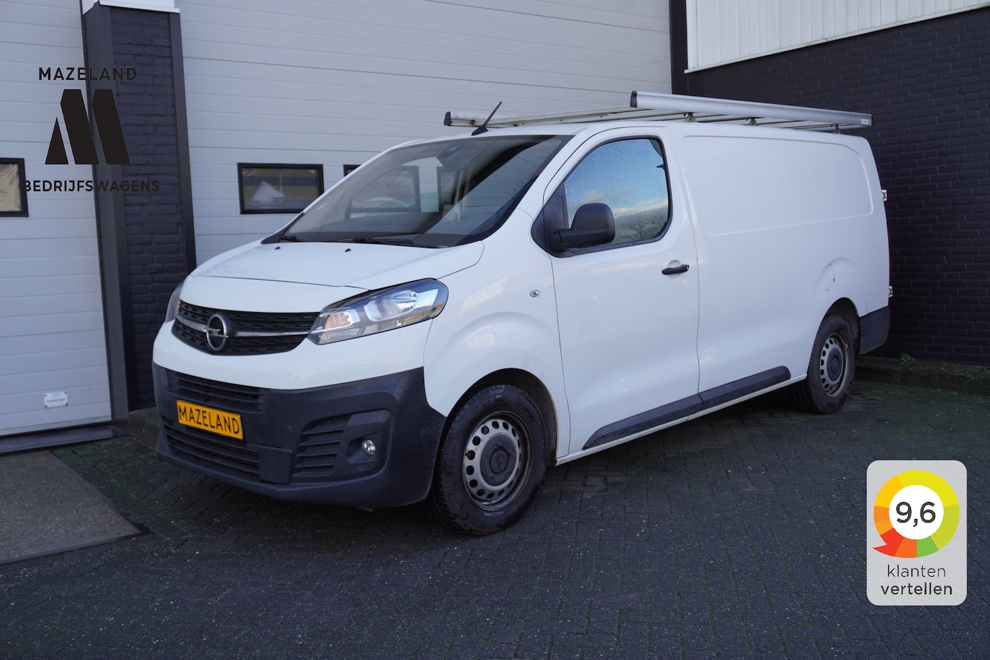 Opel Vivaro - 2.0 CDTI 122PK L2 EURO 6 - Airco - Navi - Cruise - €12.499,- Excl. - AutoWereld.nl