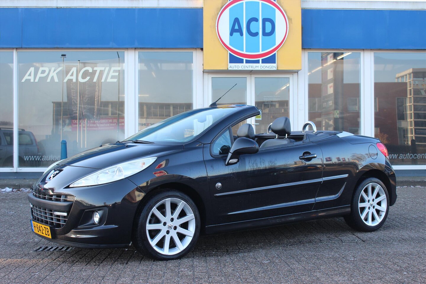 Peugeot 207 - 1.6 VTi 16V 120pk Cabrio Roland Garros | Apk juni-2025 | - AutoWereld.nl